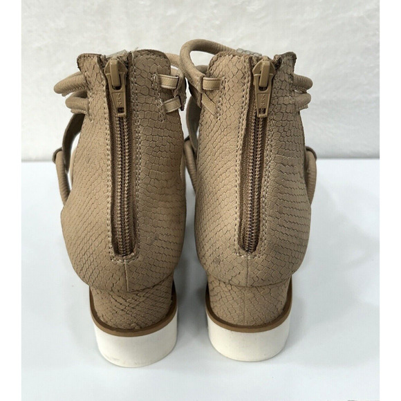 Diba True Green Clover Snakeskin Print Platform Wedge Beige Gold Size 12 NIB - Picture 5 of 8